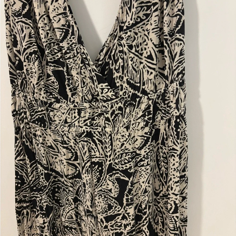 LOFT Black and Cream Sleeveless Paisley Dress - Picture 2 of 4